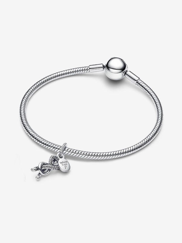 Pavé Unendlichkeitsknoten Charm-Anhänger