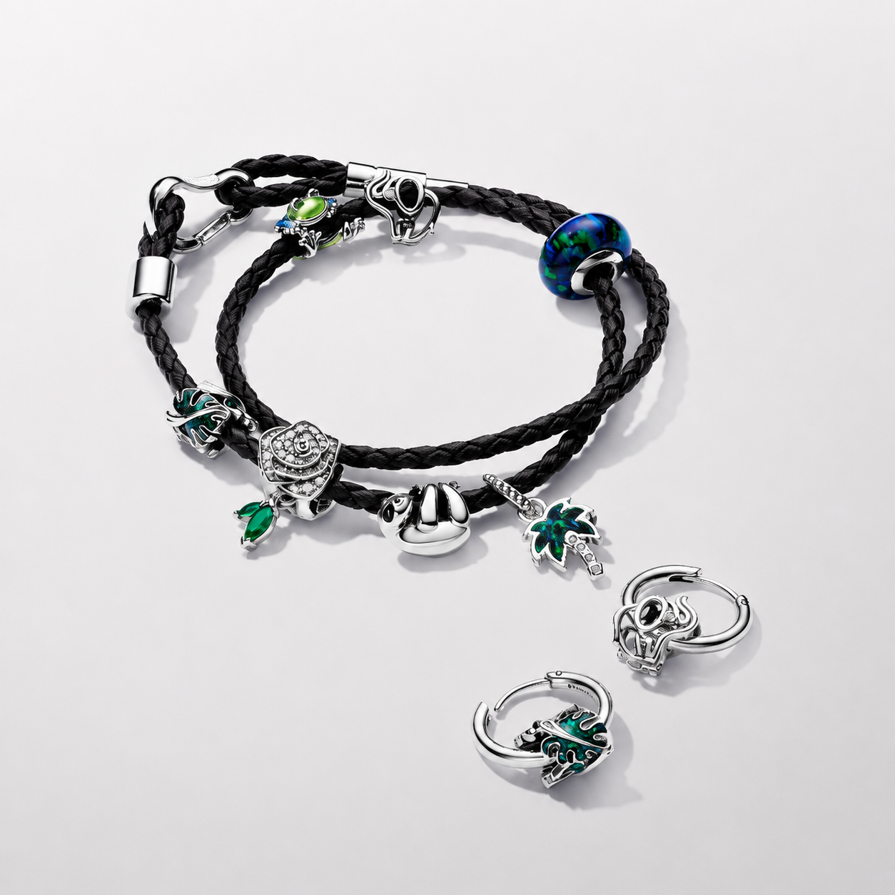 Charm Monstera Blätter Emaille Grün Silber