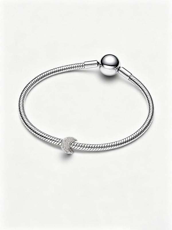 Strukturierter Mond Mini-Charm Sterling-Silber