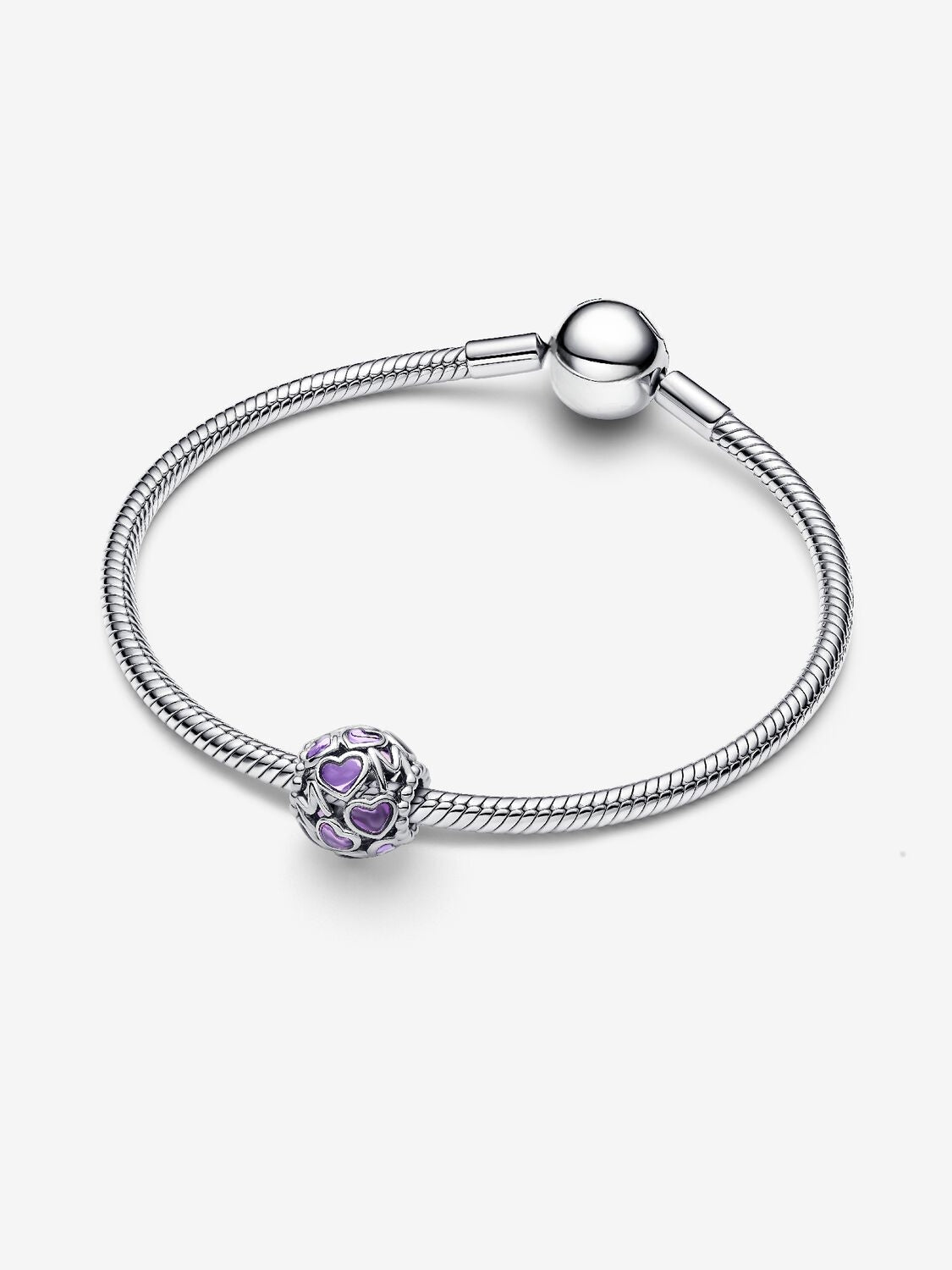 Offen gearbeitete Herzen Mum-Charm Zweitbild