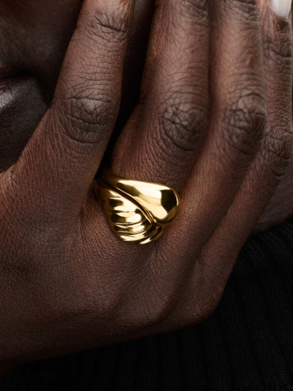 Wellige Kombinierbare Ringe 14 Karat Vergoldung