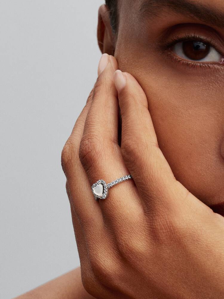 Erhabenes Weißes Herz Ring Sterling-Silber Zweitbild