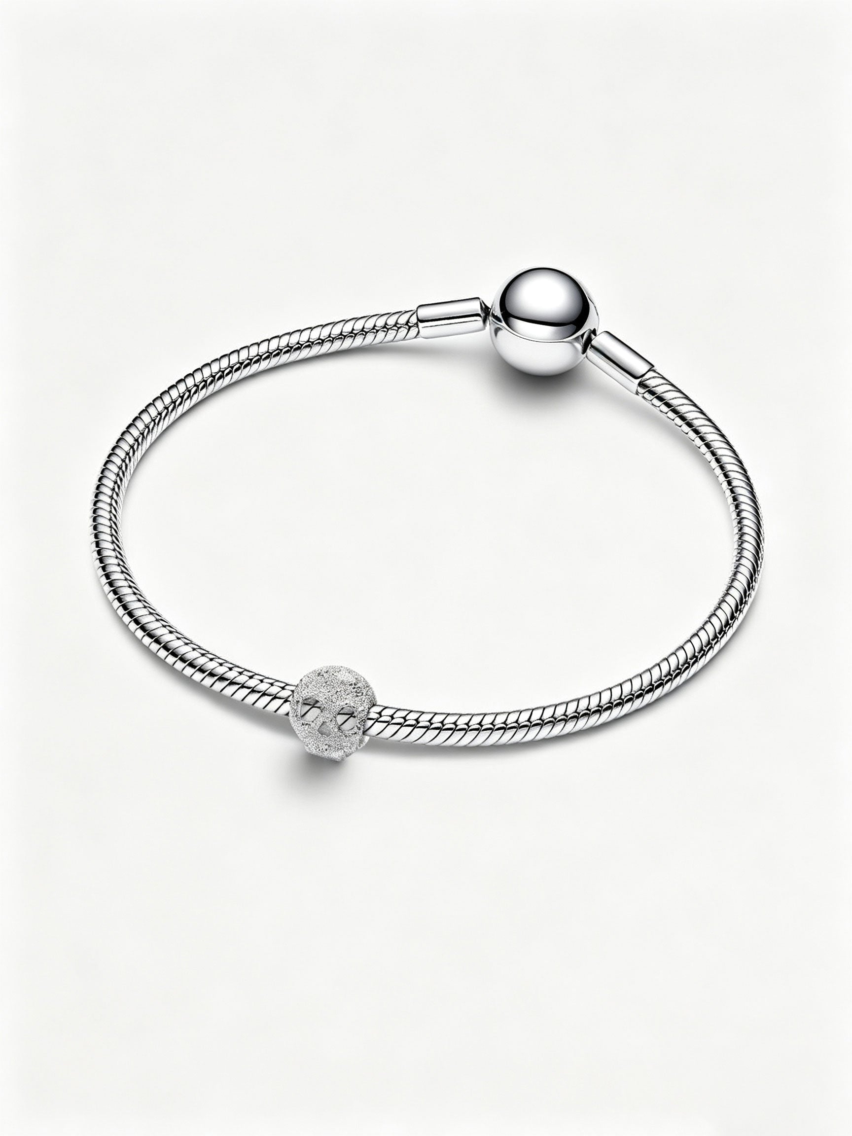Strukturierter Totenkopf Mini-Charm Sterling-Silber
