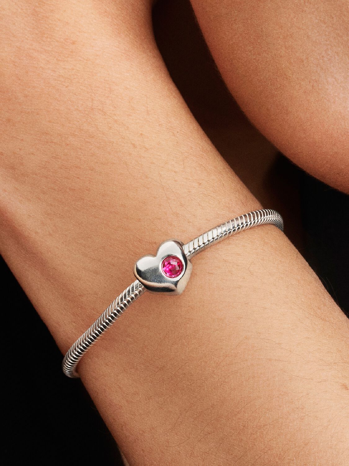 Gravierbares rosafarbenes Stein-Herz Charm Sterling-Silber Zweitbild