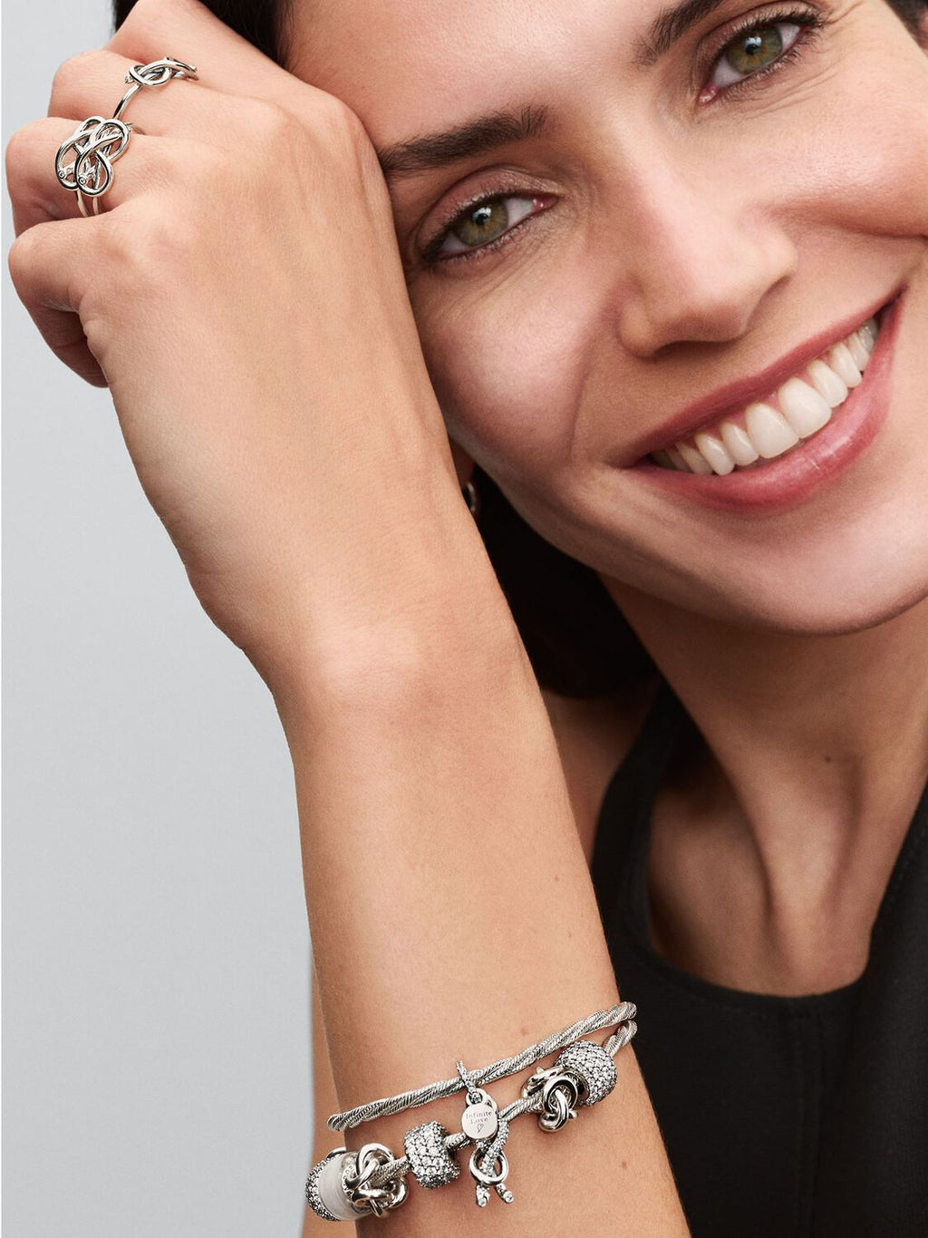 Unendlichkeitsknoten Charm