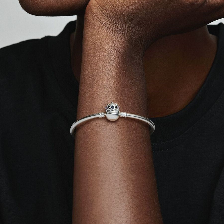 Armreif Beißender Stitch Verschluss Silber Zweitbild